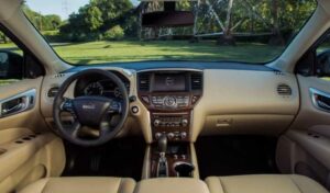 2022 Nissan Pathfinder Interior