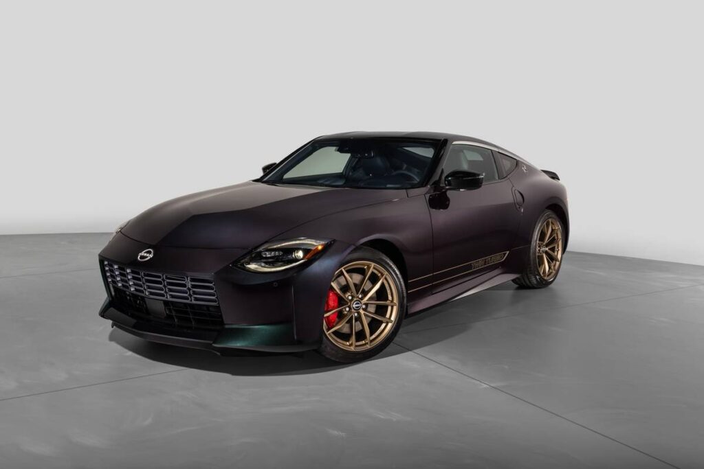 2026 Nissan Z Offers 90s Themed Heritage Edition Cars