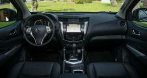 2022 Nissan Navara Interior